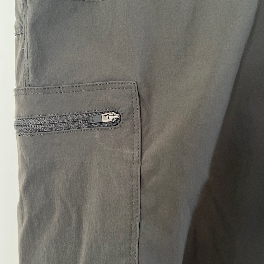 Tilley Men's Olive Cargo Pants - Picture 3 of 8